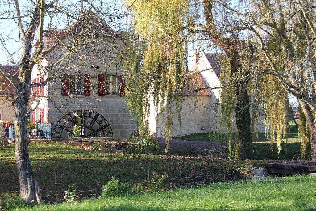 ホテル Moulin De Petoulle Charenton-du-Cher エクステリア 写真